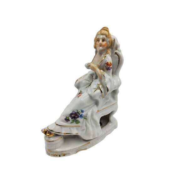 vintage 1950s beautiful Porcelain hand painted gold trim occupied japan Figurine - Picture 5 of 8